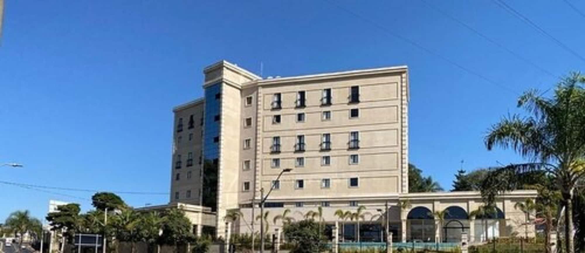 Class Hotel بيراسيكابا المظهر الخارجي الصورة