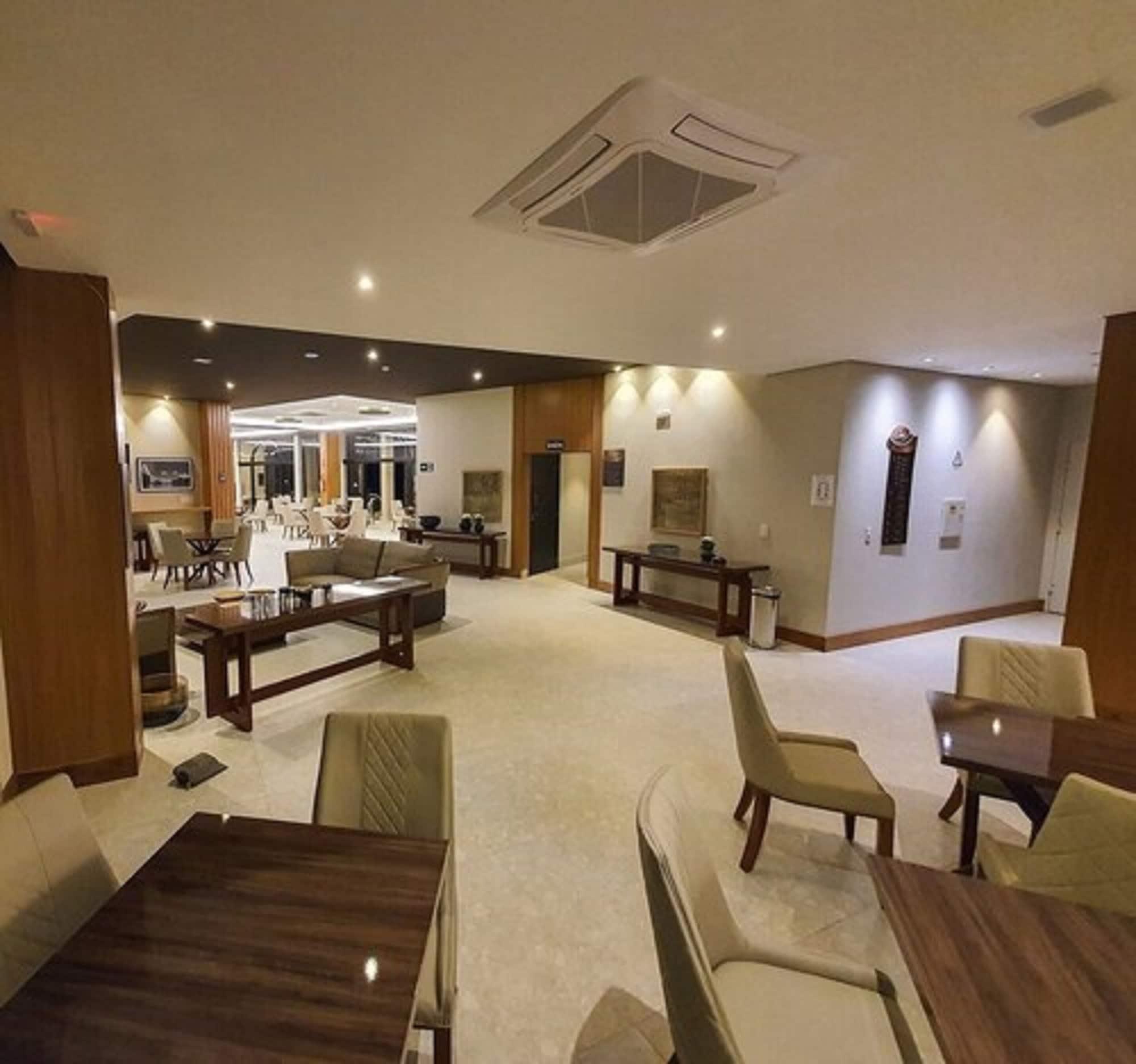 Class Hotel بيراسيكابا المظهر الخارجي الصورة