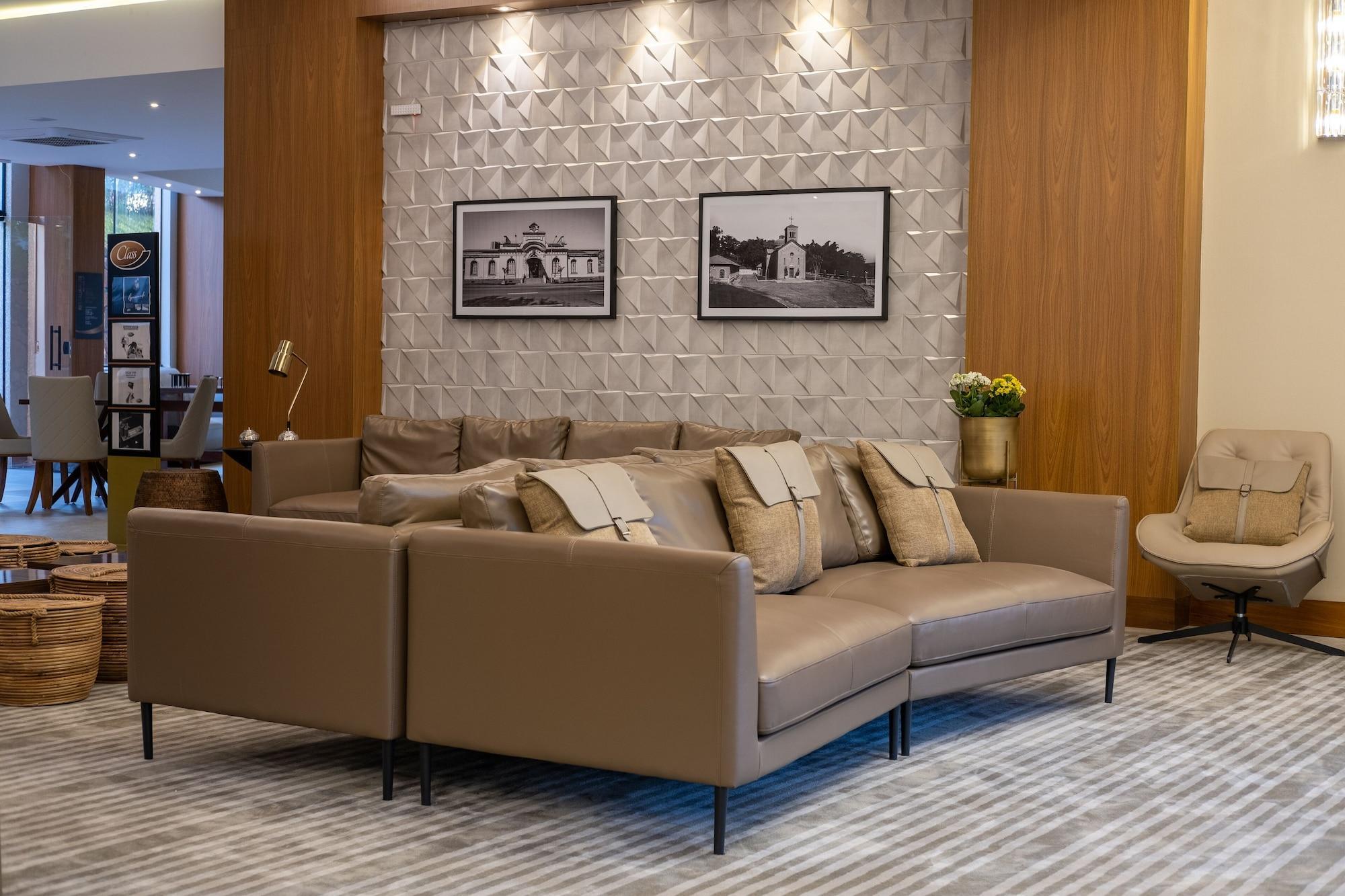 Class Hotel بيراسيكابا المظهر الخارجي الصورة
