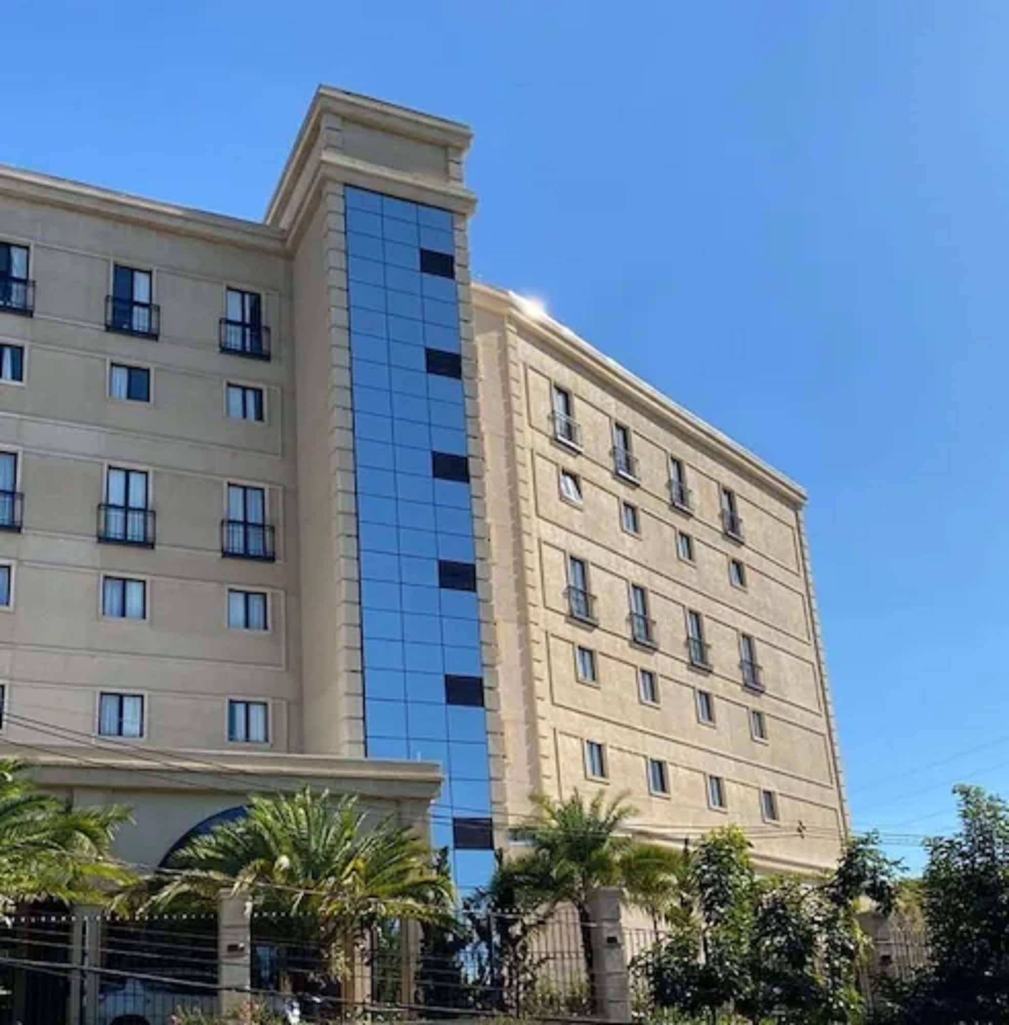 Class Hotel بيراسيكابا المظهر الخارجي الصورة