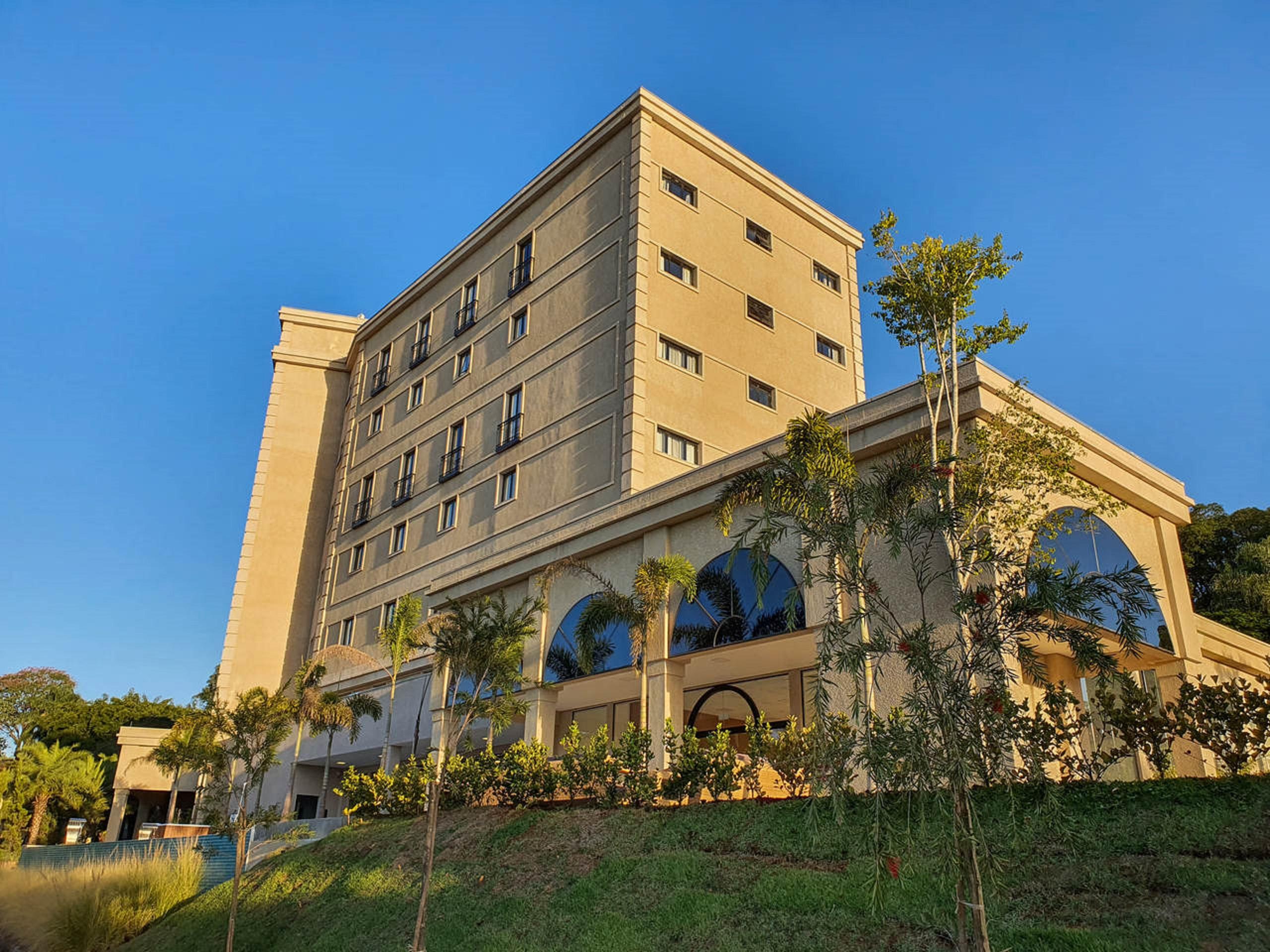 Class Hotel بيراسيكابا المظهر الخارجي الصورة