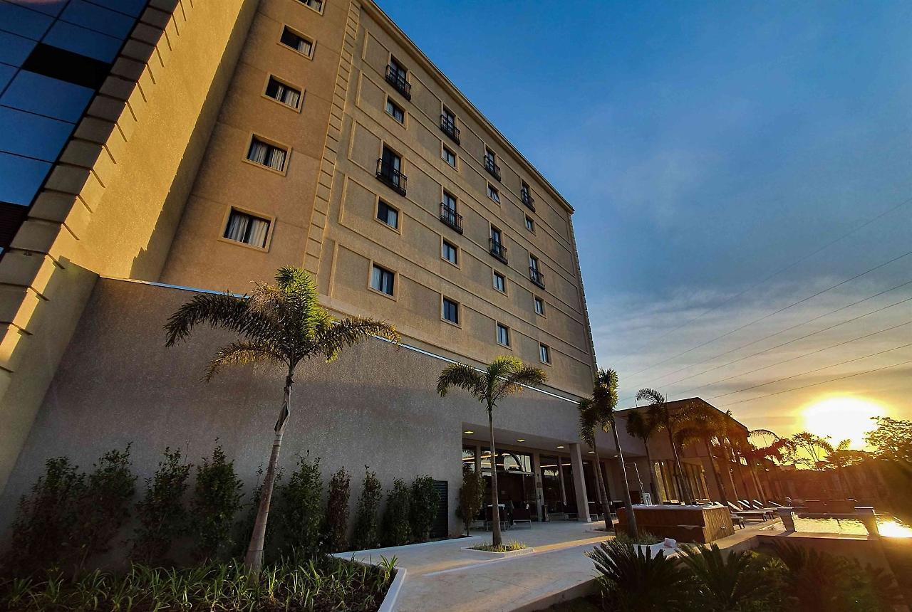 Class Hotel بيراسيكابا المظهر الخارجي الصورة